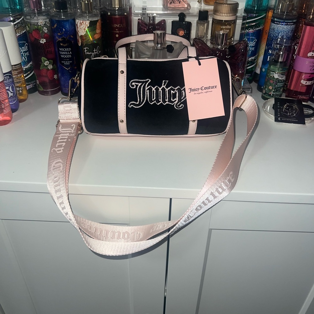 Juicy couture barrel bag